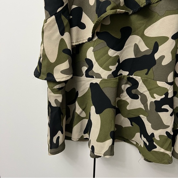 ASOS Black Green & Khaki Camo Midi Asymmetrical Tiered Ruffle Warp Skirt Sz L - Picture 5 of 14